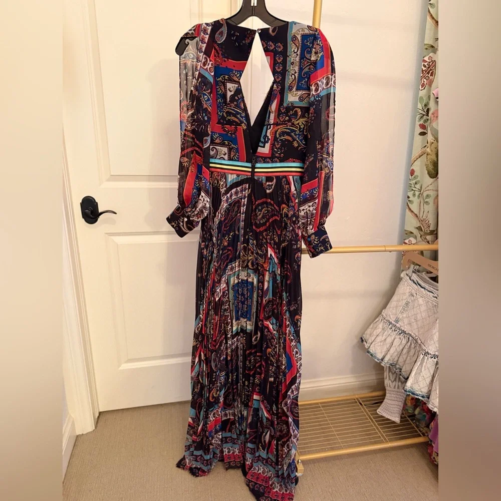 Alice + Olivia Gown with Bishop Sleeves - Picture 4 of 8